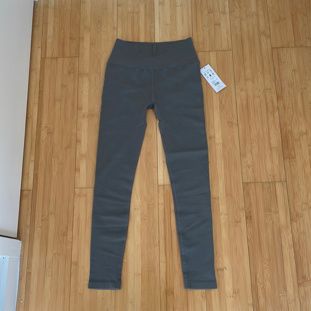 Gray spiritual gangster leggings never been worn with original tag size XS/S